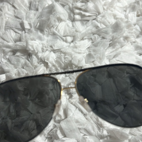 Victoria Beckham 18ct Gold vbs90 c45 sunglasses Black Trim Size 62-13-145 main image 11